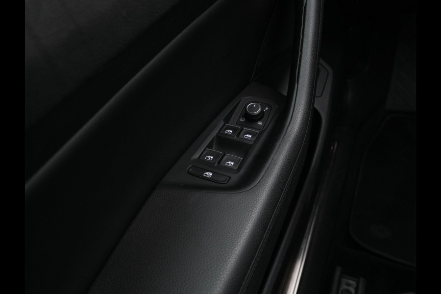 Volkswagen Passat Variant 2.0 BiTDI 4Motion Highline Executive-Pack Aut. *PANO | ADAPTIVE-CRUISE | DIGI-COCKPIT | NAVI-FULLMAP | LEATHER-ALCANTARA | FULL-LED | ERGONOMIC-COMFORT-SEATS | KEYLESS | ECC | PARKPILOT | TOWBAR | 17''ALU*