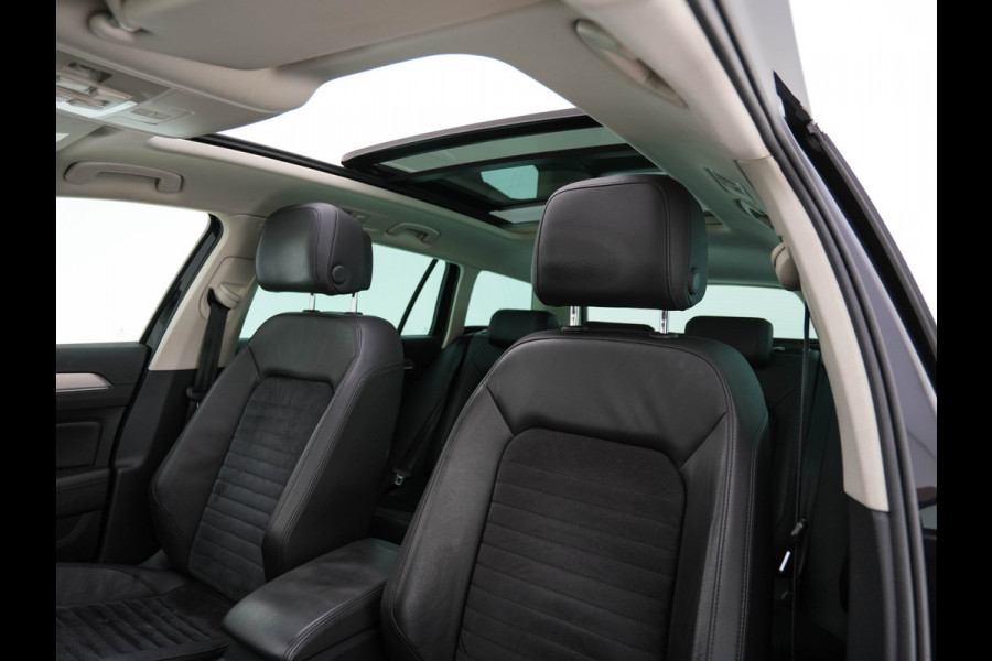 Volkswagen Passat Variant 2.0 BiTDI 4Motion Highline Executive-Pack Aut. *PANO | ADAPTIVE-CRUISE | DIGI-COCKPIT | NAVI-FULLMAP | LEATHER-ALCANTARA | FULL-LED | ERGONOMIC-COMFORT-SEATS | KEYLESS | ECC | PARKPILOT | TOWBAR | 17''ALU*