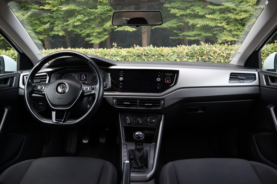 Volkswagen Polo 1.0 TSI Comfortline Business | Navi | Carplay | ACC |