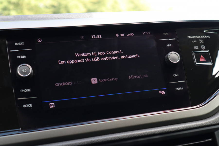 Volkswagen Polo 1.0 TSI Comfortline Business | Navi | Carplay | ACC |