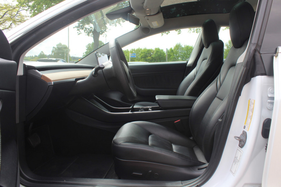 Tesla Model 3 Long Range AWD 75 kWh / Autopilot / Panoramadak / Camera / Leder / 20'' / Leder / Premium Audio