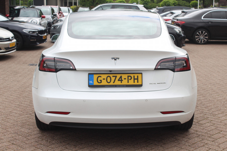 Tesla Model 3 Long Range AWD 75 kWh / Autopilot / Panoramadak / Camera / Leder / 20'' / Leder / Premium Audio