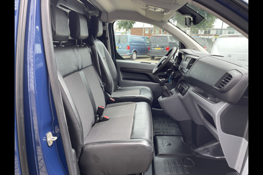 Peugeot Expert 226C 1.6 BlueHDI 95 Premium / speciaal gebouwd voor honden vervoer / hondenauto / omvormer / airco / cruise control / trekhaak / parkeersensoren achter !