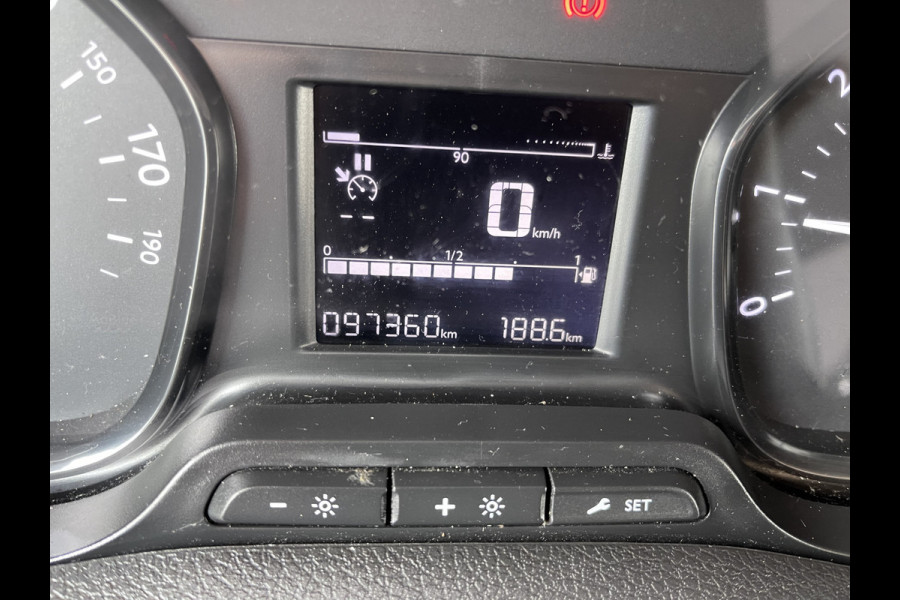Peugeot Expert 226C 1.6 BlueHDI 95 Premium / speciaal gebouwd voor honden vervoer / hondenauto / omvormer / airco / cruise control / trekhaak / parkeersensoren achter !