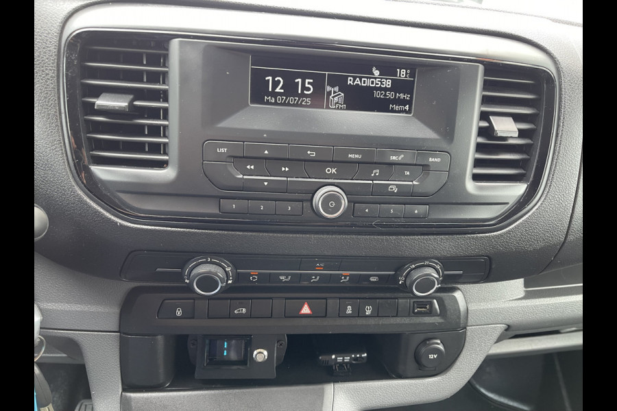 Peugeot Expert 226C 1.6 BlueHDI 95 Premium / speciaal gebouwd voor honden vervoer / hondenauto / omvormer / airco / cruise control / trekhaak / parkeersensoren achter !