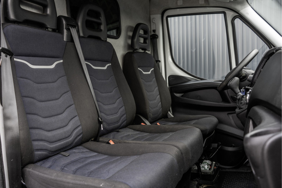 Iveco Daily 35S16V L2H2 | Automaat | 157 PK | ECC | 3500 KG Trekgewicht | MF Stuur | 3-Persoons