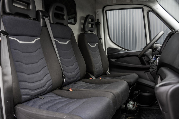Iveco Daily 35S16V L2H2 | Automaat | 157 PK | ECC | 3500 KG Trekgewicht | MF Stuur | 3-Persoons