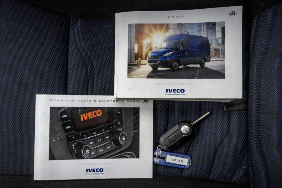 Iveco Daily 35S16V L2H2 | Automaat | 157 PK | ECC | 3500 KG Trekgewicht | MF Stuur | 3-Persoons