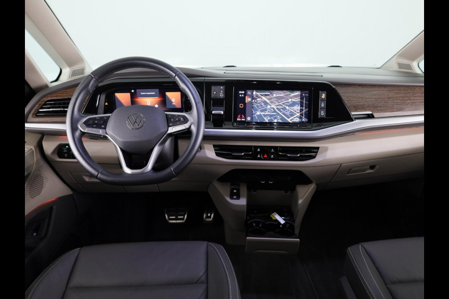 Volkswagen Multivan 1.4 eHybrid L1H1 Style 204 pk Automaat (DSG) | Navigatie | Elektr. trekhaak | Parkeersensoren (Park assist) | Achteruitrijcamera | Lederen bekleding | 2 elektr. schuifdeuren |