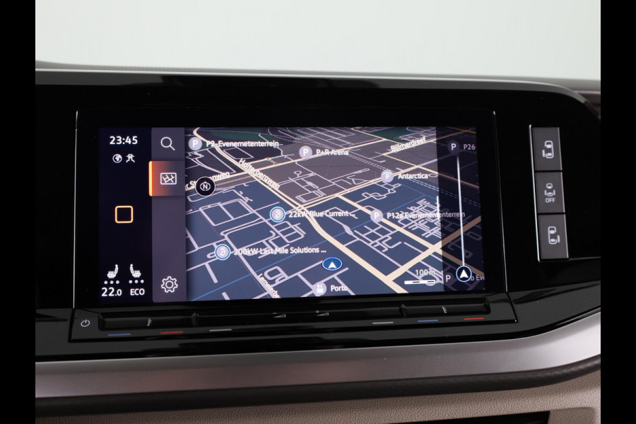 Volkswagen Multivan 1.4 eHybrid L1H1 Style 204 pk Automaat (DSG) | Navigatie | Elektr. trekhaak | Parkeersensoren (Park assist) | Achteruitrijcamera | Lederen bekleding | 2 elektr. schuifdeuren |