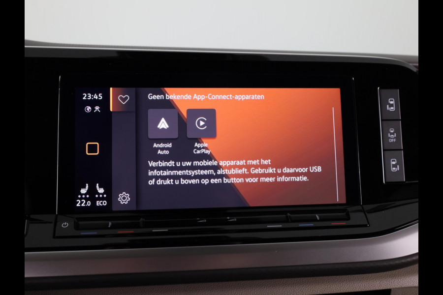 Volkswagen Multivan 1.4 eHybrid L1H1 Style 204 pk Automaat (DSG) | Navigatie | Elektr. trekhaak | Parkeersensoren (Park assist) | Achteruitrijcamera | Lederen bekleding | 2 elektr. schuifdeuren |