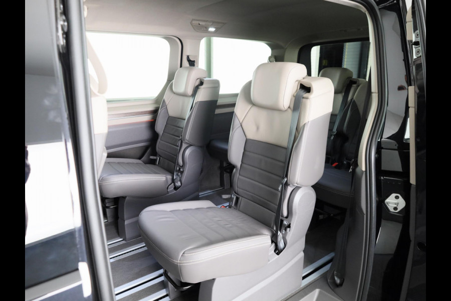 Volkswagen Multivan 1.4 eHybrid L1H1 Style 204 pk Automaat (DSG) | Navigatie | Elektr. trekhaak | Parkeersensoren (Park assist) | Achteruitrijcamera | Lederen bekleding | 2 elektr. schuifdeuren |