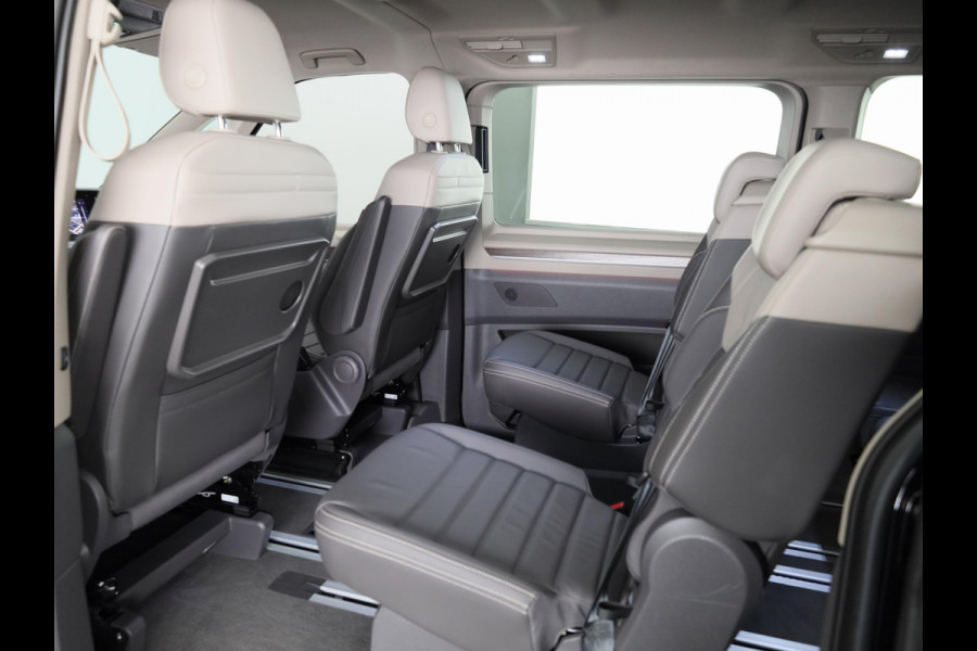 Volkswagen Multivan 1.4 eHybrid L1H1 Style 204 pk Automaat (DSG) | Navigatie | Elektr. trekhaak | Parkeersensoren (Park assist) | Achteruitrijcamera | Lederen bekleding | 2 elektr. schuifdeuren |