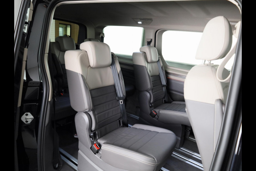 Volkswagen Multivan 1.4 eHybrid L1H1 Style 204 pk Automaat (DSG) | Navigatie | Elektr. trekhaak | Parkeersensoren (Park assist) | Achteruitrijcamera | Lederen bekleding | 2 elektr. schuifdeuren |