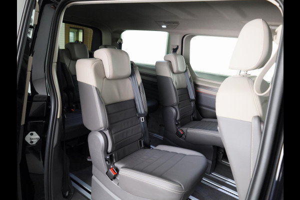 Volkswagen Multivan 1.4 eHybrid L1H1 Style 204 pk Automaat (DSG) | Navigatie | Elektr. trekhaak | Parkeersensoren (Park assist) | Achteruitrijcamera | Lederen bekleding | 2 elektr. schuifdeuren |