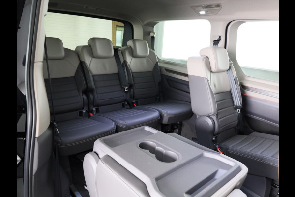 Volkswagen Multivan 1.4 eHybrid L1H1 Style 204 pk Automaat (DSG) | Navigatie | Elektr. trekhaak | Parkeersensoren (Park assist) | Achteruitrijcamera | Lederen bekleding | 2 elektr. schuifdeuren |