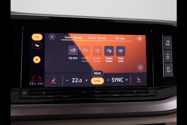 Volkswagen Multivan 1.4 eHybrid L1H1 Style 204 pk Automaat (DSG) | Navigatie | Elektr. trekhaak | Parkeersensoren (Park assist) | Achteruitrijcamera | Lederen bekleding | 2 elektr. schuifdeuren |