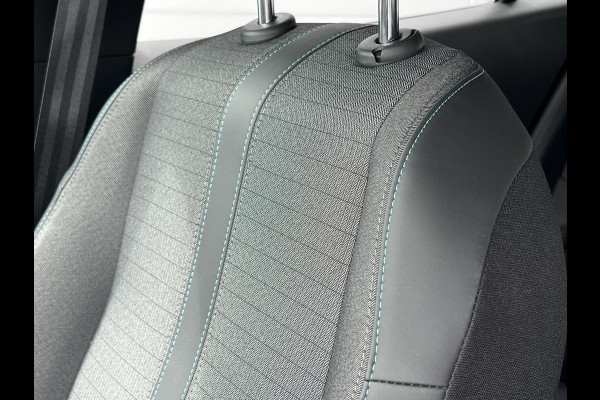 Peugeot e-2008 EV Allure 50 kWh