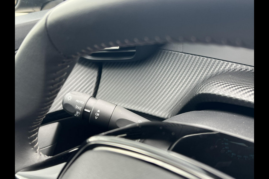 Peugeot e-2008 EV Allure 50 kWh