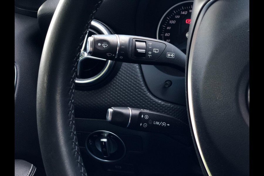 Mercedes-Benz A-Klasse 180 Business Solution | Groot Navi, Camera, Stoelverw., Cruise | Dealeronderhouden | 1e Eigenaar | NAP |