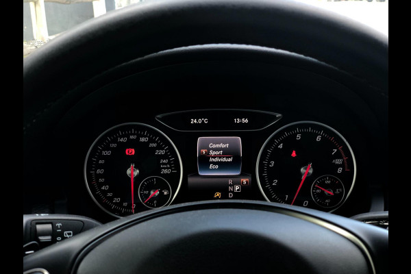 Mercedes-Benz A-Klasse 180 Business Solution | Groot Navi, Camera, Stoelverw., Cruise | Dealeronderhouden | 1e Eigenaar | NAP |