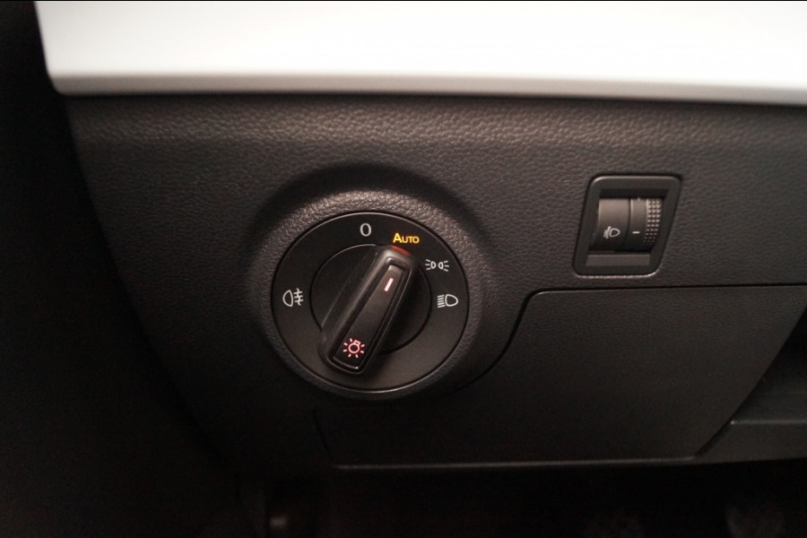 Seat Arona 1.0 TSI Style -NAVI-LED-DIGI-ECC-PDC-