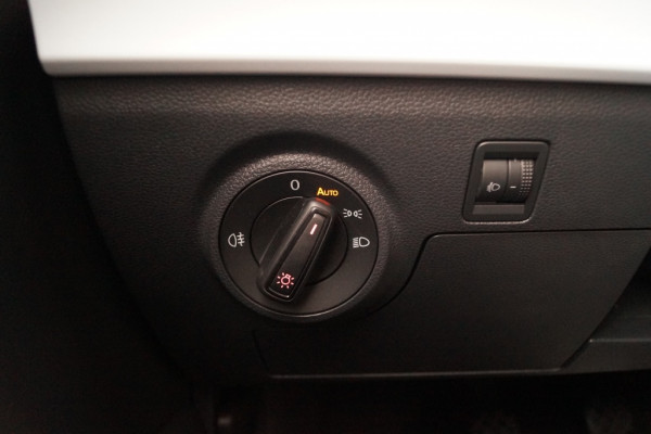 Seat Arona 1.0 TSI Style -NAVI-LED-DIGI-ECC-PDC-