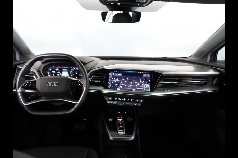 Audi Q4 e-tron 40 Edition 77 kWh 204 pk S-tronic | Navigatie | Elektr. Trekhaak | Parkeersensoren | Achteruitrijcamera | Adaptieve cruise control | Stoelverwarming |