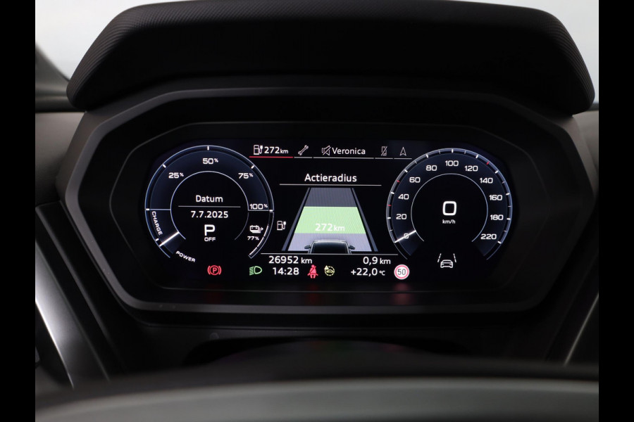 Audi Q4 e-tron 40 Edition 77 kWh 204 pk S-tronic | Navigatie | Elektr. Trekhaak | Parkeersensoren | Achteruitrijcamera | Adaptieve cruise control | Stoelverwarming |