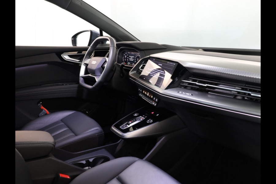 Audi Q4 e-tron 40 Edition 77 kWh 204 pk S-tronic | Navigatie | Elektr. Trekhaak | Parkeersensoren | Achteruitrijcamera | Adaptieve cruise control | Stoelverwarming |