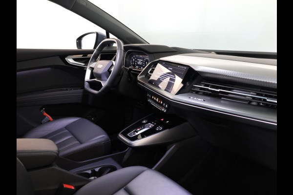 Audi Q4 e-tron 40 Edition 77 kWh 204 pk S-tronic | Navigatie | Elektr. Trekhaak | Parkeersensoren | Achteruitrijcamera | Adaptieve cruise control | Stoelverwarming |