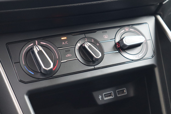 Volkswagen Polo 1.0 TSI Comfortline Business | Automaat | Navi | Carplay |