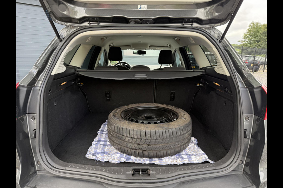 Ford FOCUS Wagon 1.0 Titanium 2e Eigenaar,125pk,Navi,Trekhaak,Stuurverwarming,Stoelverwarming,6 Bak,Pdc,Lmv,Apk tot 04-2026
