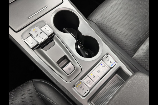 Hyundai Kona EV Premium 64 kWh (INCL.BTW) *PANO | FULL-LEATHER | HEAD-UP | FULL-LED | NAVI-FULLMAP | DAB | ADAPTIVE-CRUISE | KEYLESS | CAMERA | BLIND-SPOT | LANE-ASSIST | DIGI-COCKPIT | COMFORT-SEATS | 17''ALU*