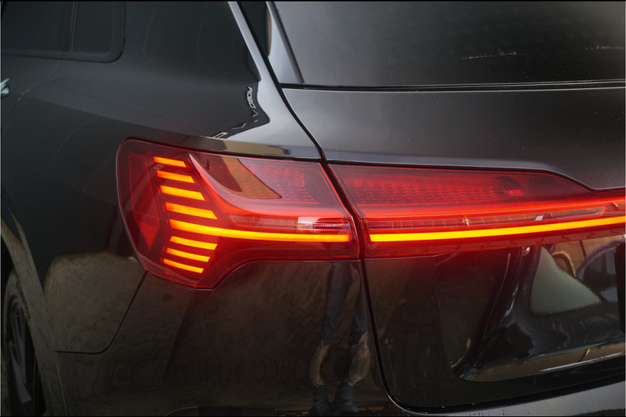 Audi e-tron e-tron 50 quattro S edition Black 71 kWh | S Line | Black Edition | Panoramadak | Memory Seats | Camera | Luchtvering | Adaptive Cruise Control | Keyless | Matrix LED | Leder | Stoelverwarming | NAP | BTW