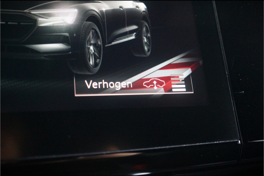 Audi e-tron e-tron 50 quattro S edition Black 71 kWh | S Line | Black Edition | Panoramadak | Memory Seats | Camera | Luchtvering | Adaptive Cruise Control | Keyless | Matrix LED | Leder | Stoelverwarming | NAP | BTW