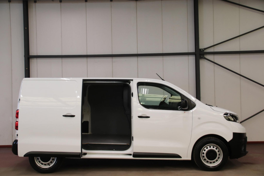 Toyota ProAce Worker 2.0 D-4D L2H1 146PK CARPLAY