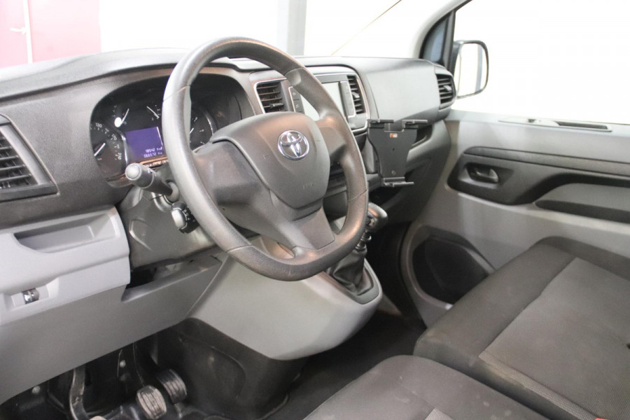 Toyota ProAce Worker 2.0 D-4D L2H1 146PK CARPLAY