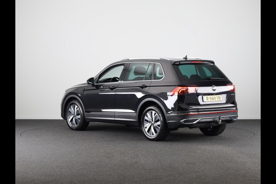 Volkswagen Tiguan 1.4 TSI eHybrid Elegance | Automaat | Ergo Active Voorstoelen | Head Up Display | Wegklapbare Trekhaak | Full Map Navigatie | 360 graden Camera |