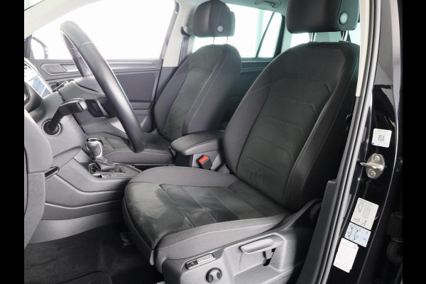 Volkswagen Tiguan 1.4 TSI eHybrid Elegance | Automaat | Ergo Active Voorstoelen | Head Up Display | Wegklapbare Trekhaak | Full Map Navigatie | 360 graden Camera |