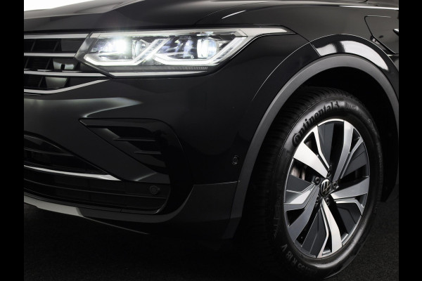 Volkswagen Tiguan 1.4 TSI eHybrid Elegance | Automaat | Ergo Active Voorstoelen | Head Up Display | Wegklapbare Trekhaak | Full Map Navigatie | 360 graden Camera |