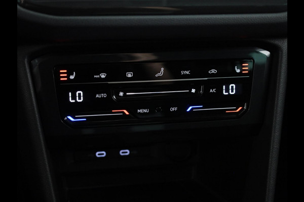 Volkswagen Tiguan 1.4 TSI eHybrid Elegance | Automaat | Ergo Active Voorstoelen | Head Up Display | Wegklapbare Trekhaak | Full Map Navigatie | 360 graden Camera |