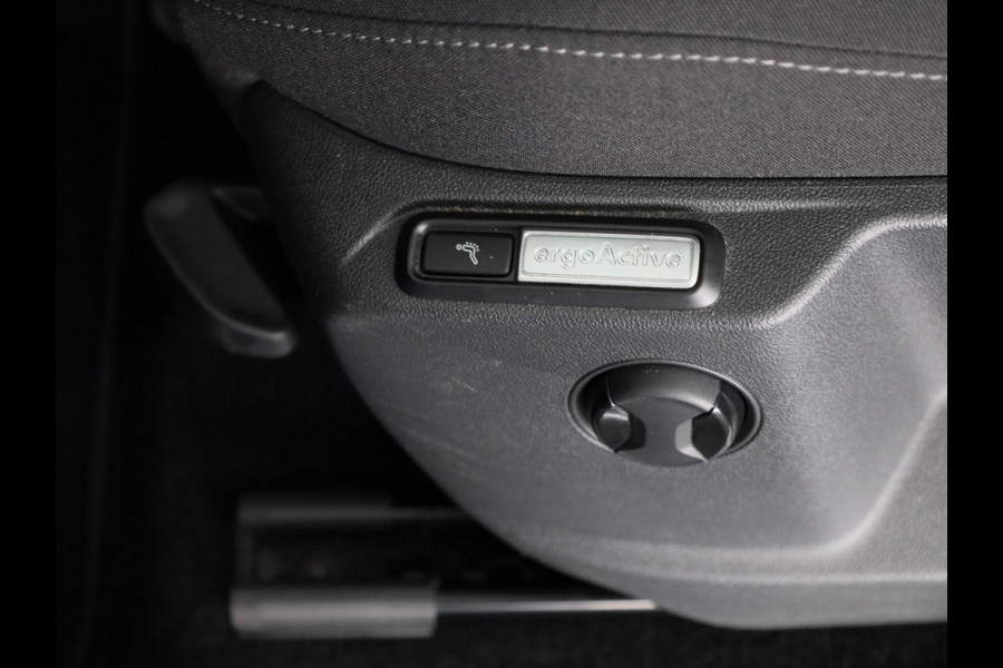 Volkswagen Tiguan 1.4 TSI eHybrid Elegance | Automaat | Ergo Active Voorstoelen | Head Up Display | Wegklapbare Trekhaak | Full Map Navigatie | 360 graden Camera |