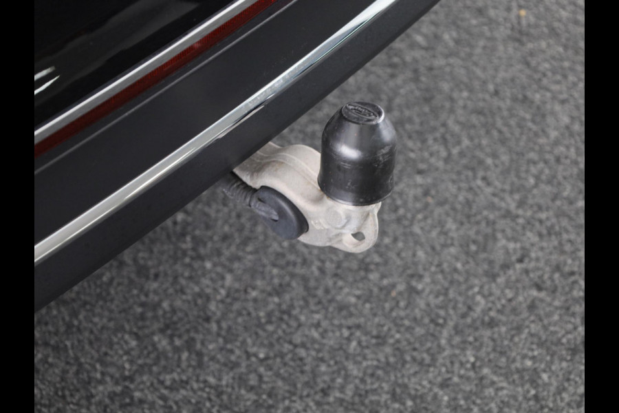 Volkswagen Tiguan 1.4 TSI eHybrid Elegance | Automaat | Ergo Active Voorstoelen | Head Up Display | Wegklapbare Trekhaak | Full Map Navigatie | 360 graden Camera |