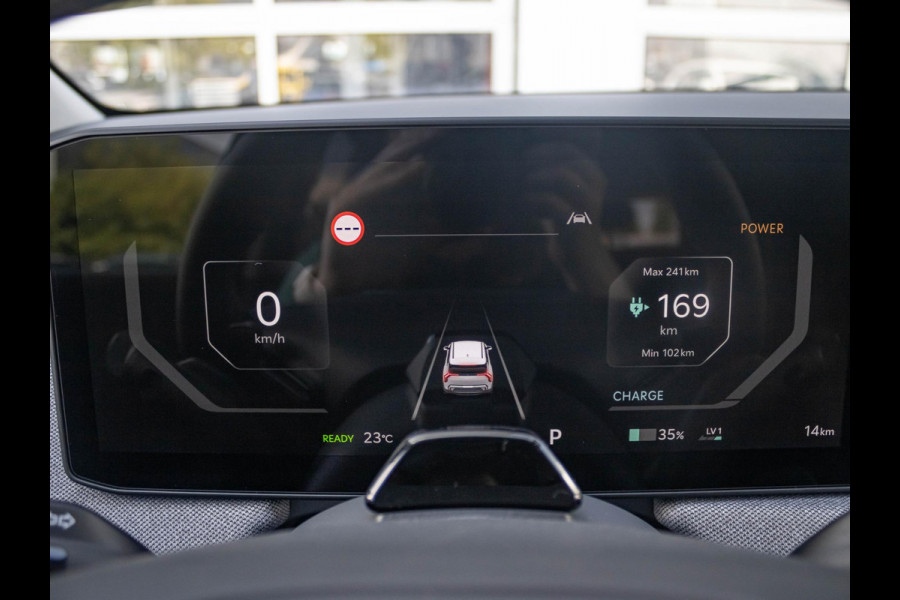 Kia EV3 Plus 81.4 kWh l Direct leverbaar l Stoel-Stuurwielverwarming V2l aansluiting l