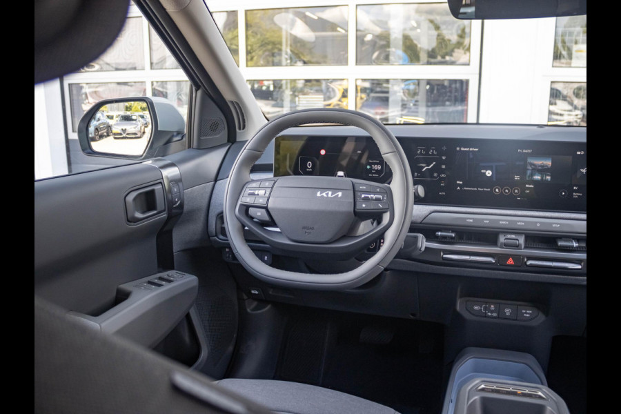 Kia EV3 Plus 81.4 kWh l Direct leverbaar l Stoel-Stuurwielverwarming V2l aansluiting l