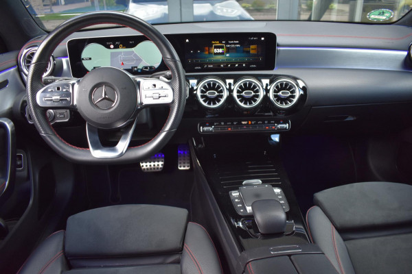 Mercedes-Benz CLA-Klasse Shooting Brake 200 AMG NIGHT | SFEERVERLICHTING | TREKHAAK | APPLE CARPLAY | ANDROID AUTO | CAMERA | NAP
