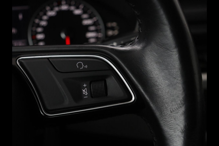 Audi A4 1.4 TFSI Pro Line Plus | Stoelverwarming | Carplay | Trekhaak | Sportstoelen | Full LED | Cruise control | Parkeerhulp | Bluetooth