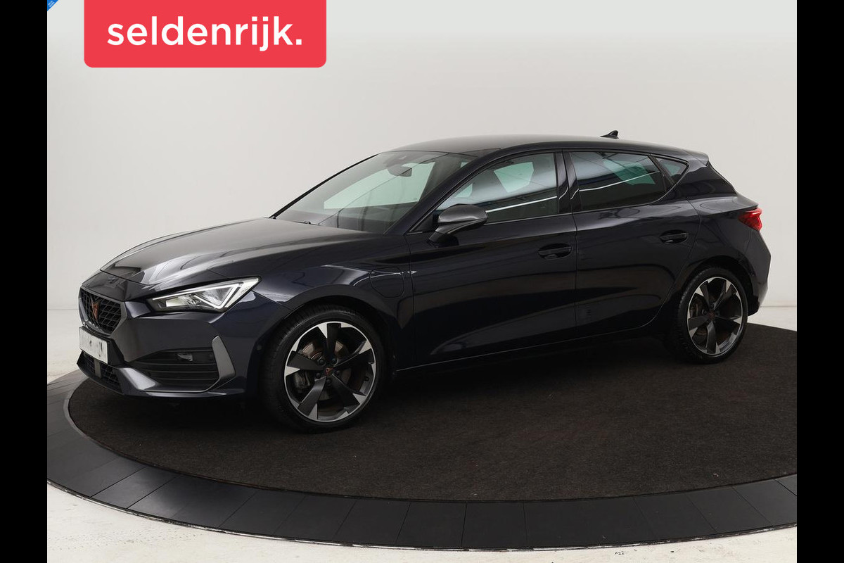 CUPRA Leon 1.4 e-Hybrid | Camera | Adaptive cruise | Stuurverwarming | Navigatie | Sportstoelen | Sfeerverlichting | Keyless | Full LED | PHEV CUPRA Leon 1.4 e-Hybrid | Camera | Adaptive cruise | Stuurverwarming | Navigatie | Sportstoelen | Sfeerverlichting | Keyless | Full LED | PHEV