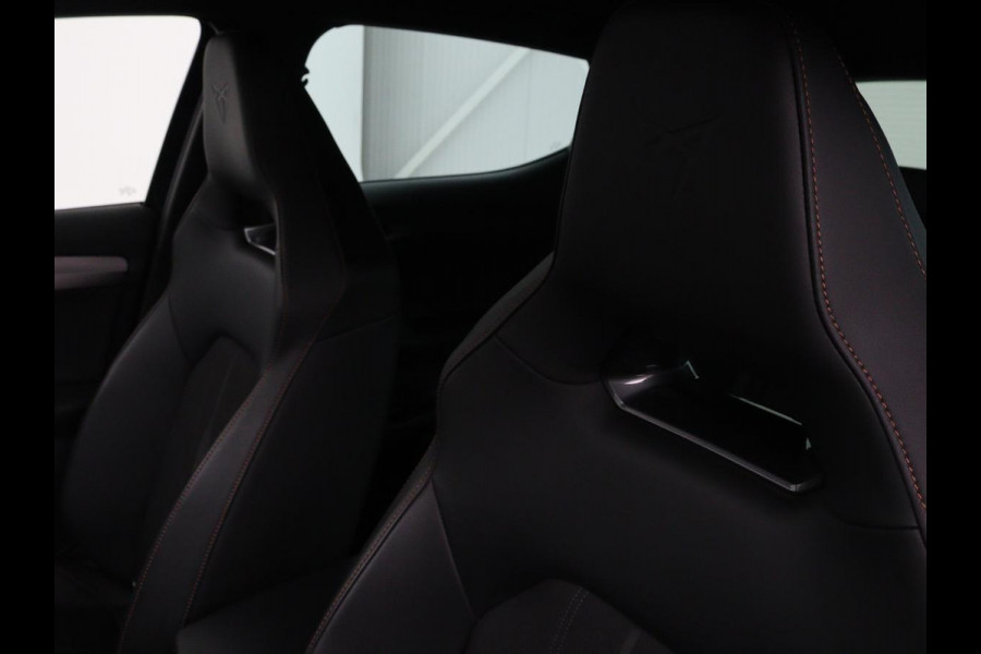 CUPRA Leon 1.4 e-Hybrid | Camera | Adaptive cruise | Stuurverwarming | Navigatie | Sportstoelen | Sfeerverlichting | Keyless | Full LED | PHEV